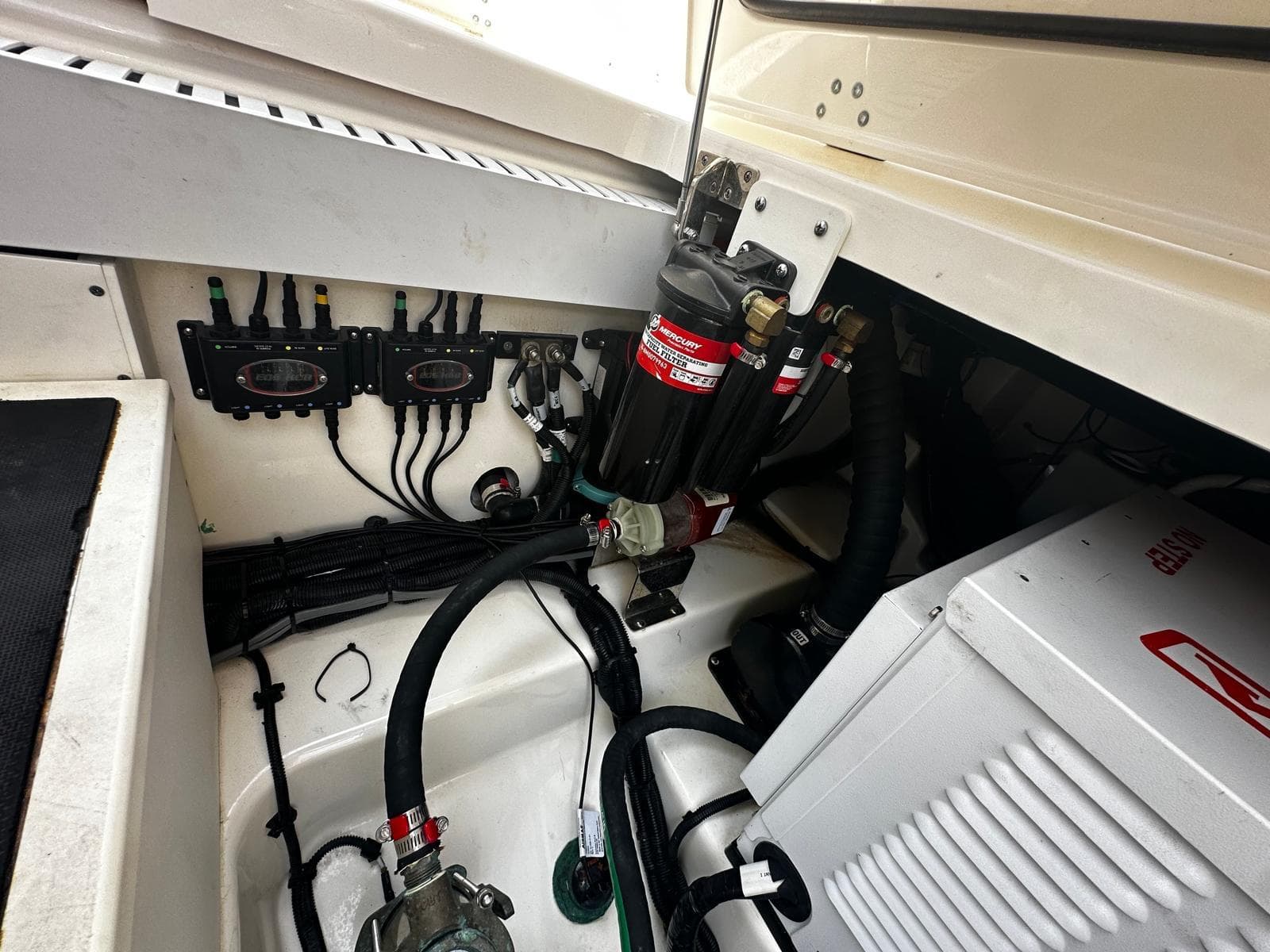 2020 Boston Whaler 380 Outrage - 110