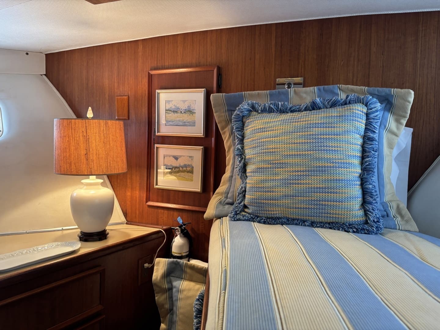1979 Hatteras Motor Yacht - Image 22