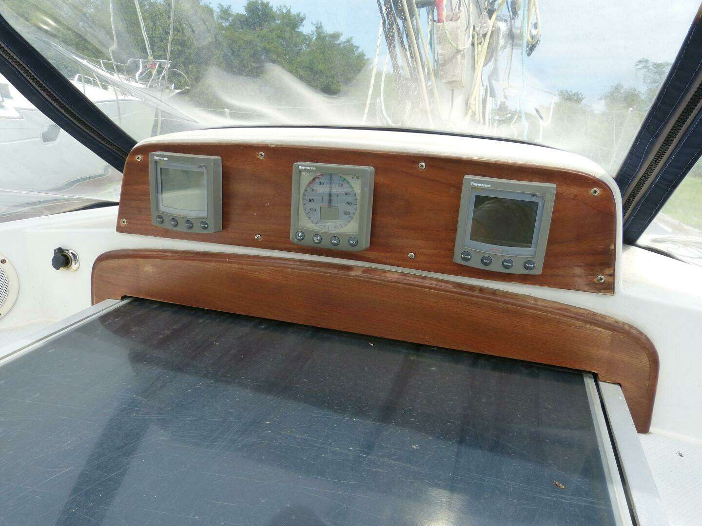 1990 Hylas 44 - Image 21