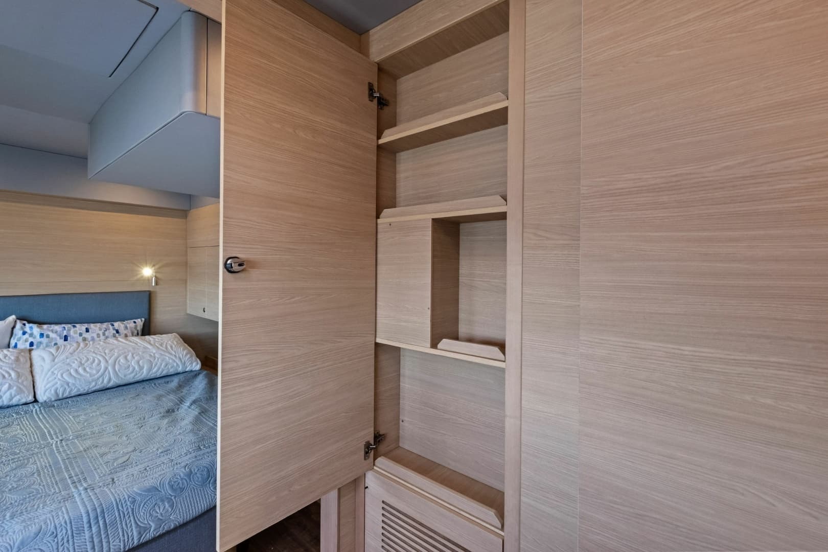 2022 Aquila 54 Yacht - Image 34