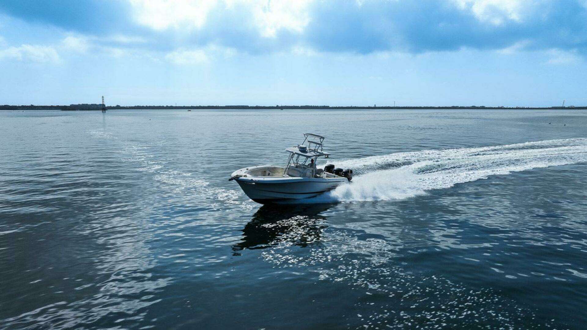 2004 Hydra-Sports Vector 3300 CC - Image 33