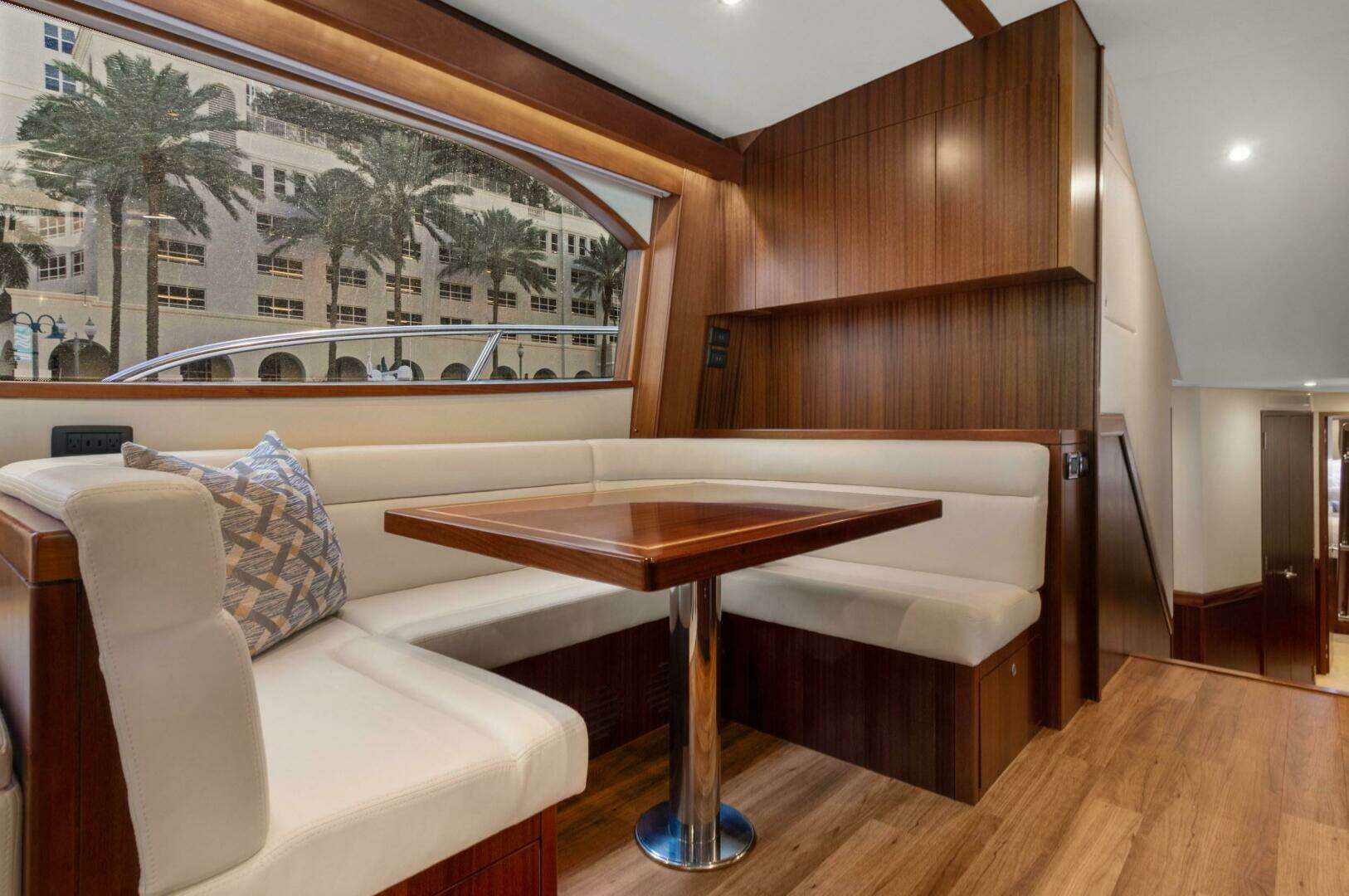 2016 Hatteras GT63 - Image 34