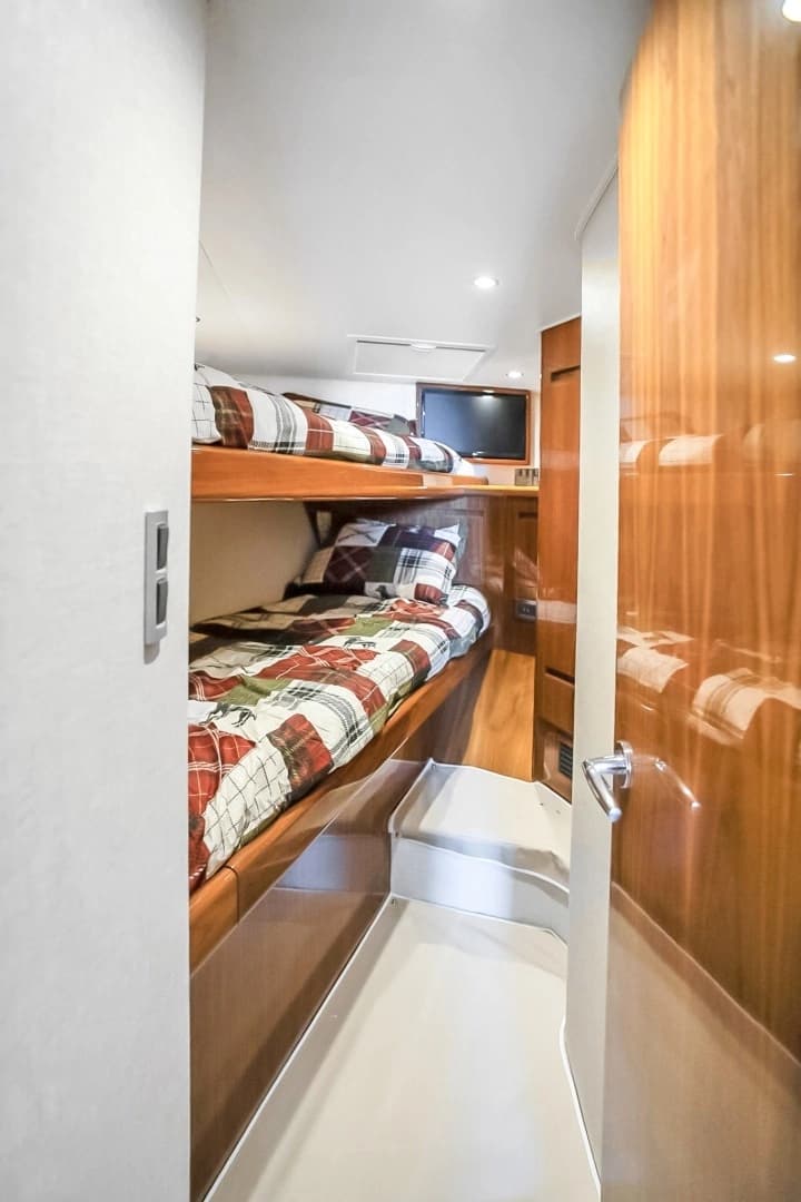 2021 Viking 48 Convertible - Image 28