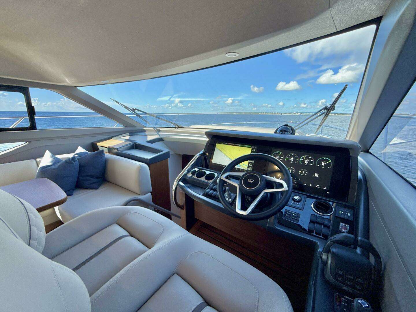 2026 Princess F50 - Image 19
