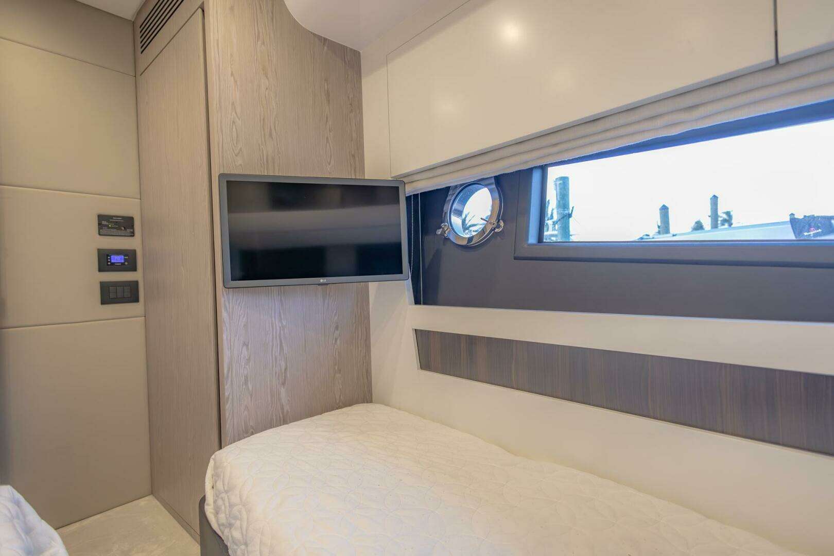 2023 Azimut S6 Sport-Fly - Image 30