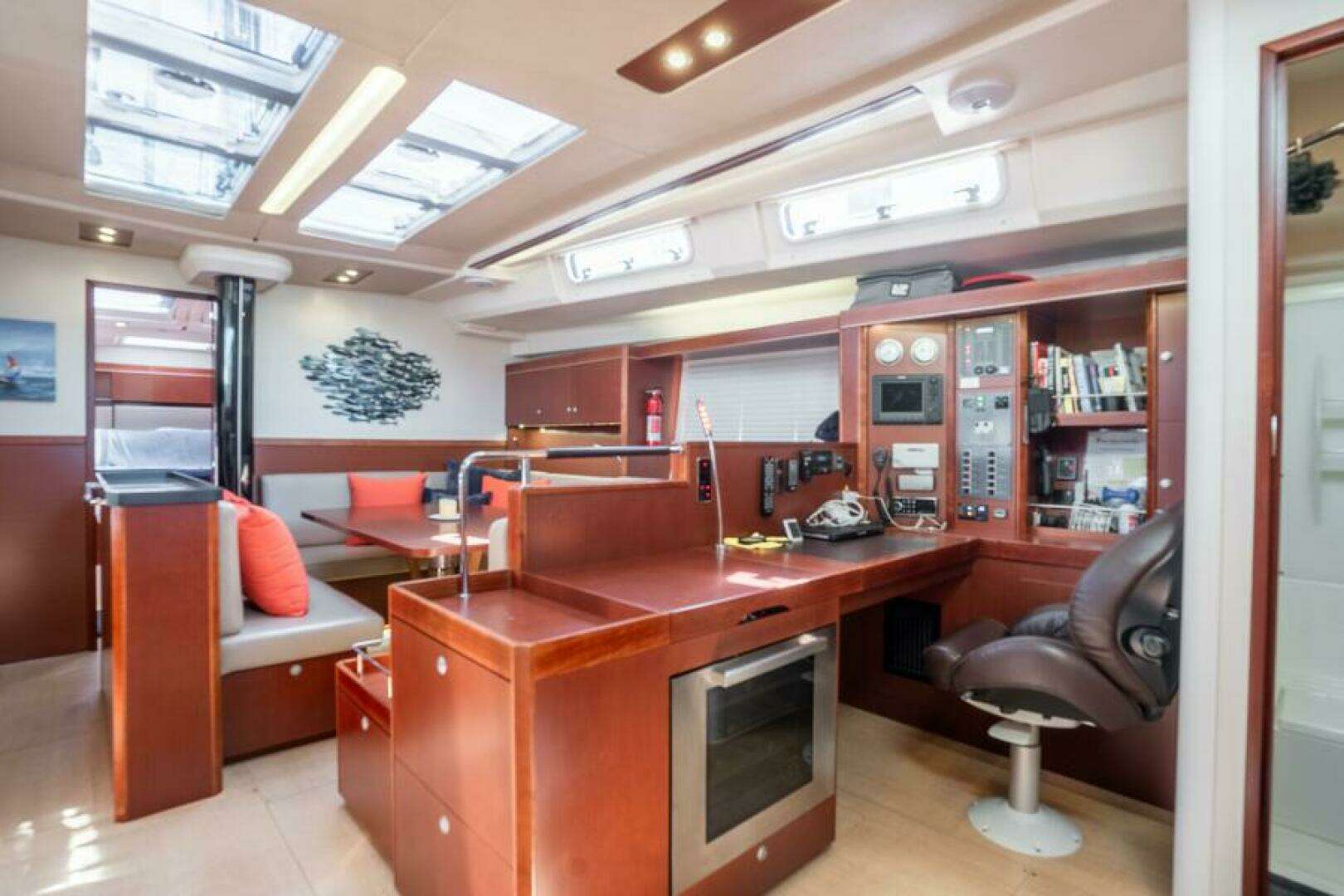 2013 Hanse 575 - Image 5