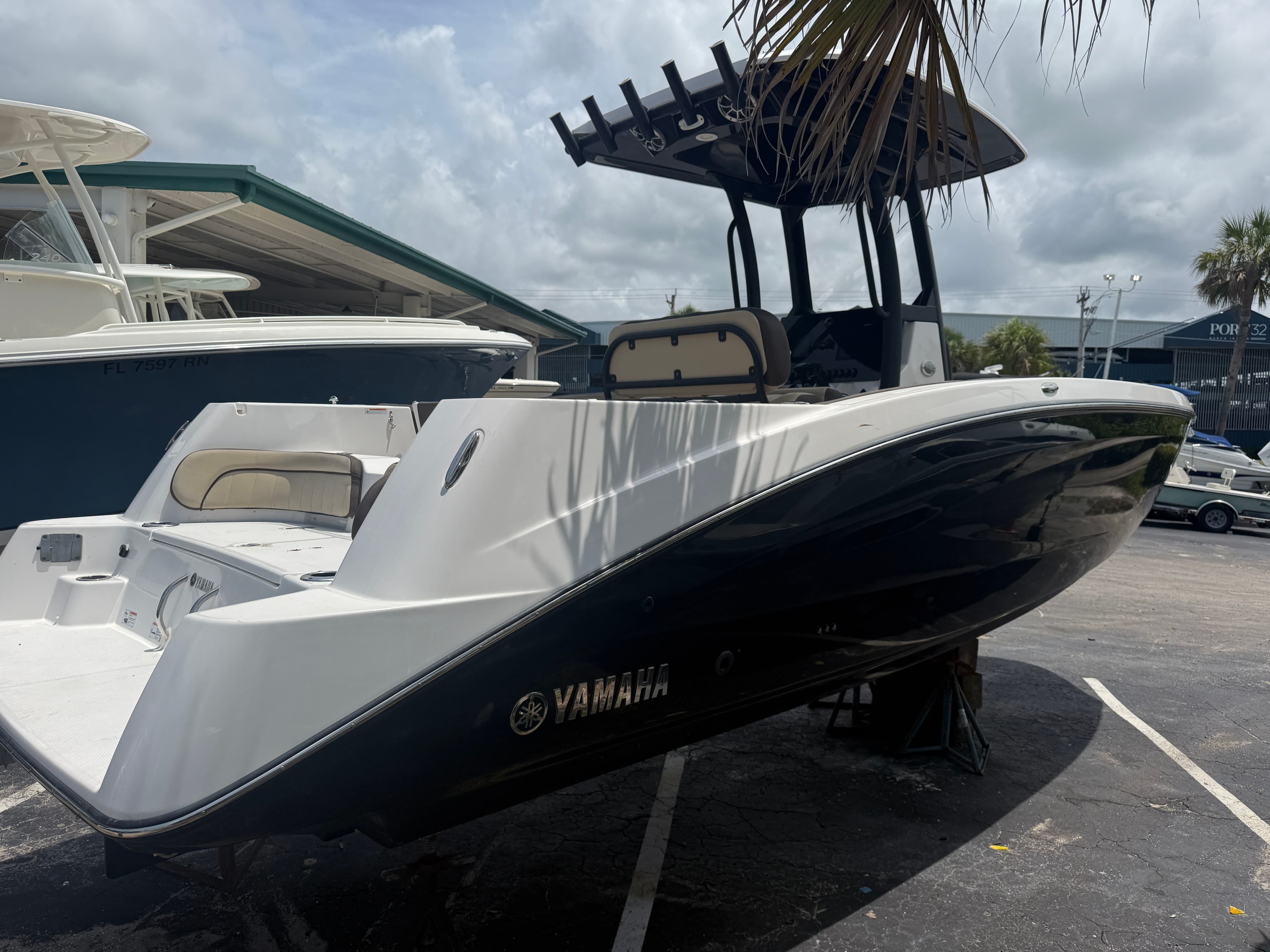 2023 YAMAHA 255 FSH SPORT E - Image 3