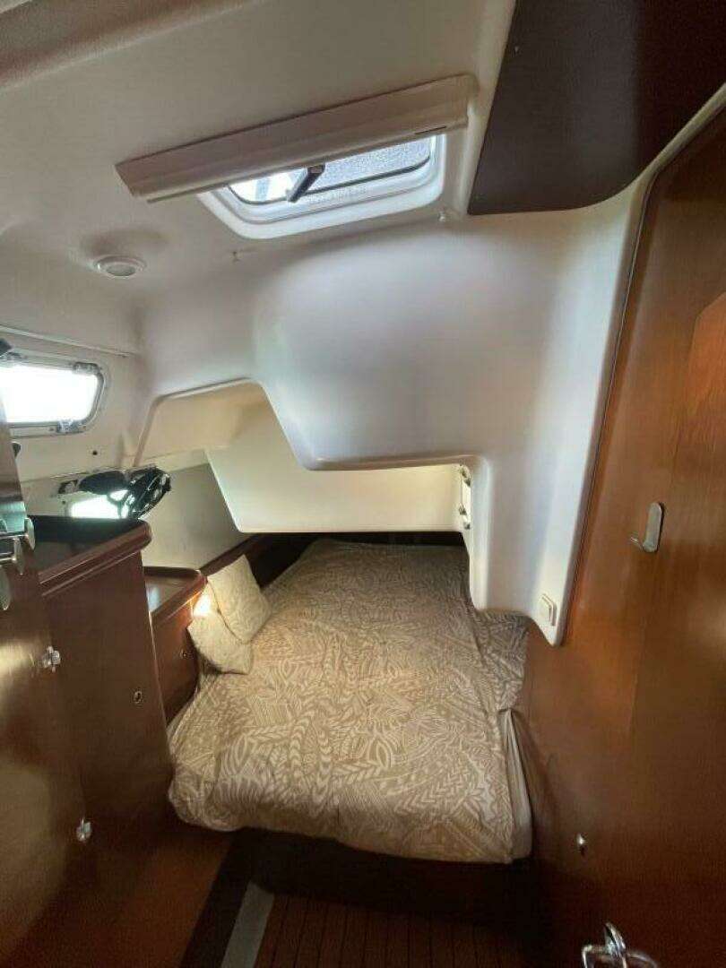2005 Beneteau Oceanis 473 - Image 17