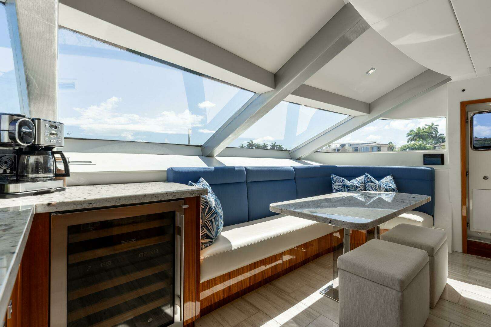 2014 Hatteras 80 - Image 20