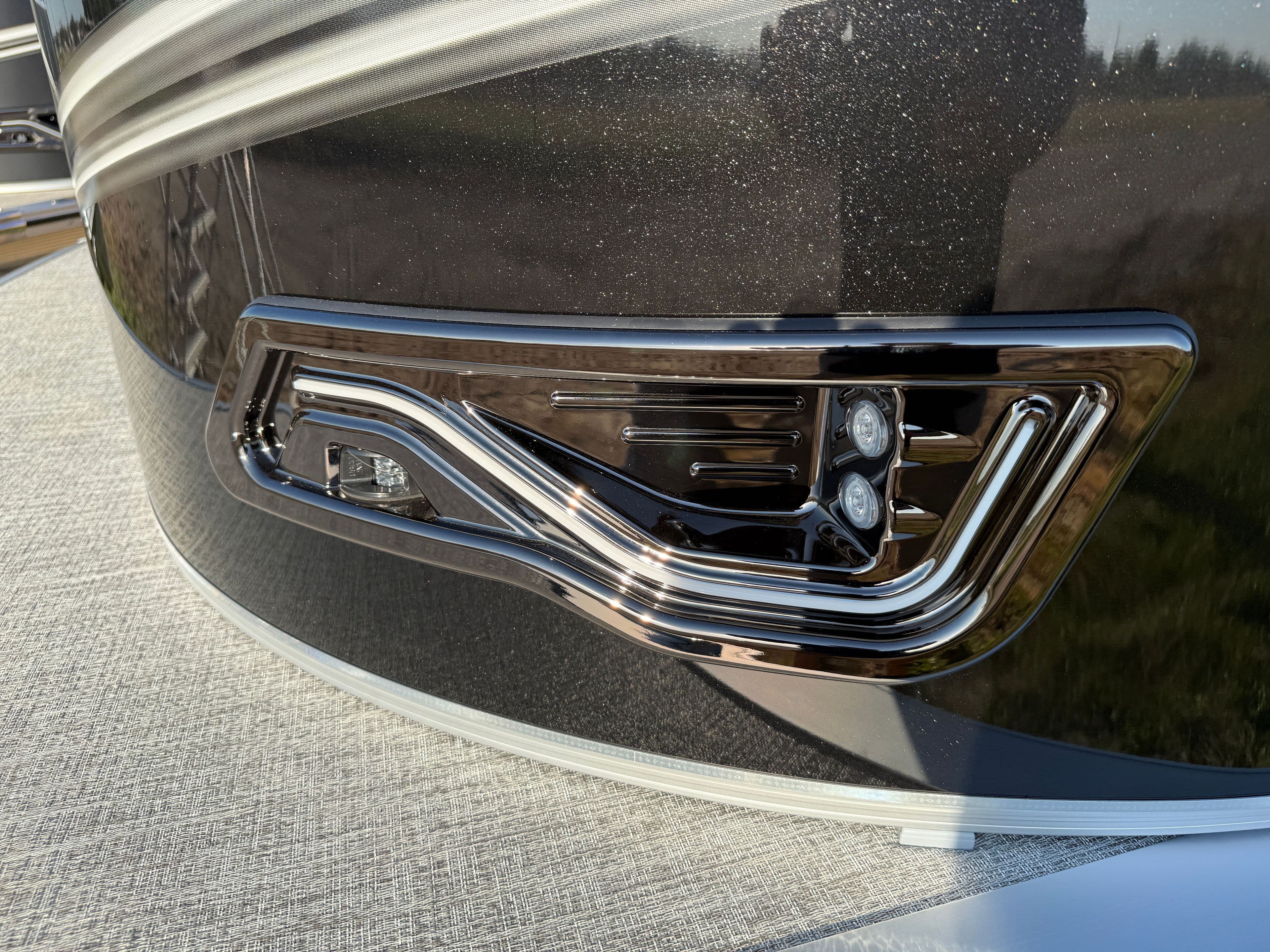 2026 Tahoe LTZ 200HP CRB 2385 Cruise Rear Bench Tritoon - 33