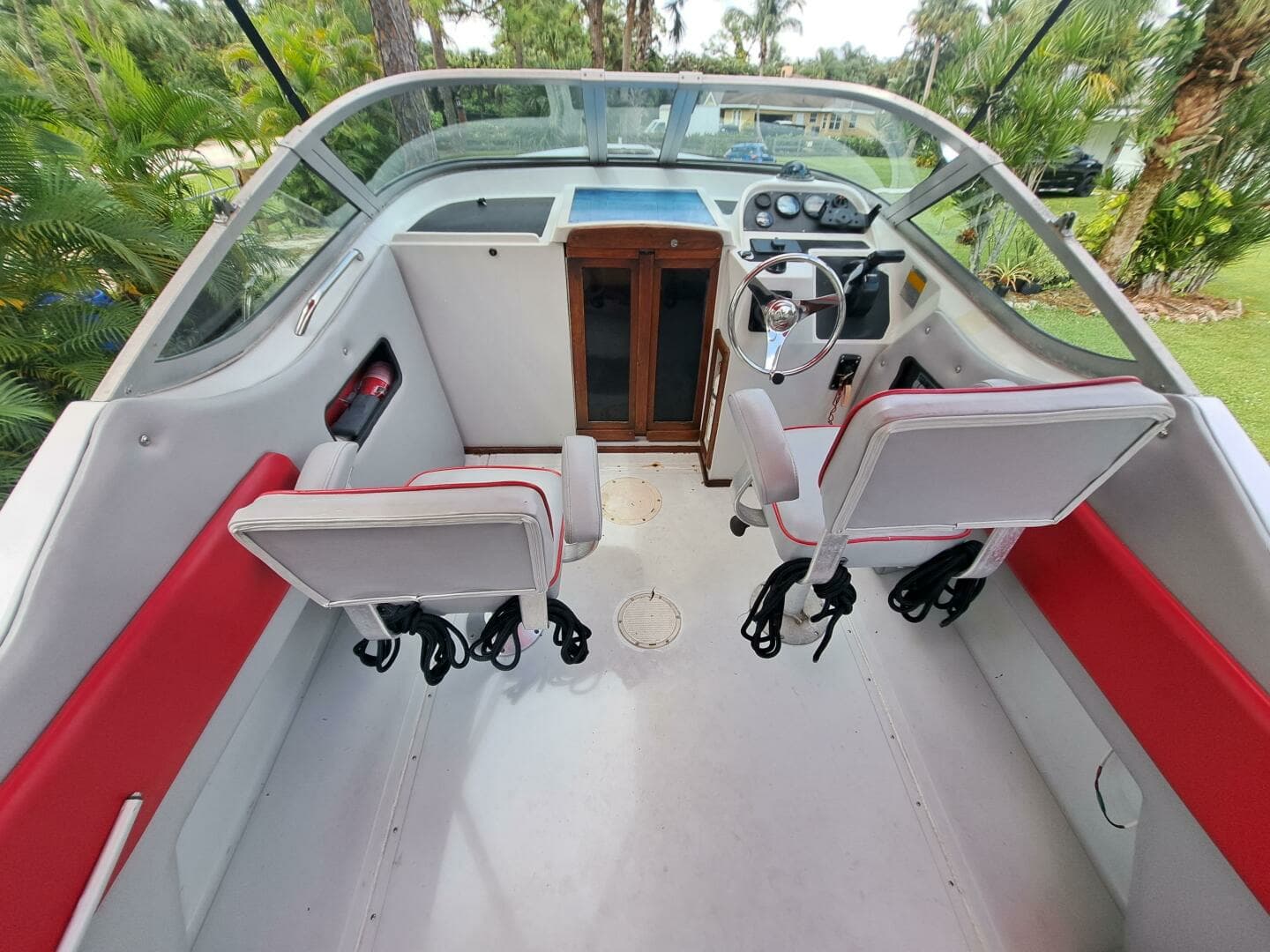 1988 Boston Whaler Temptation 2200 - Image 2