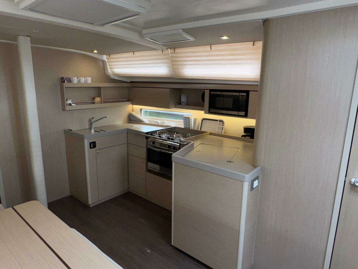 2022 Beneteau Oceanis 40.1 - Image 33