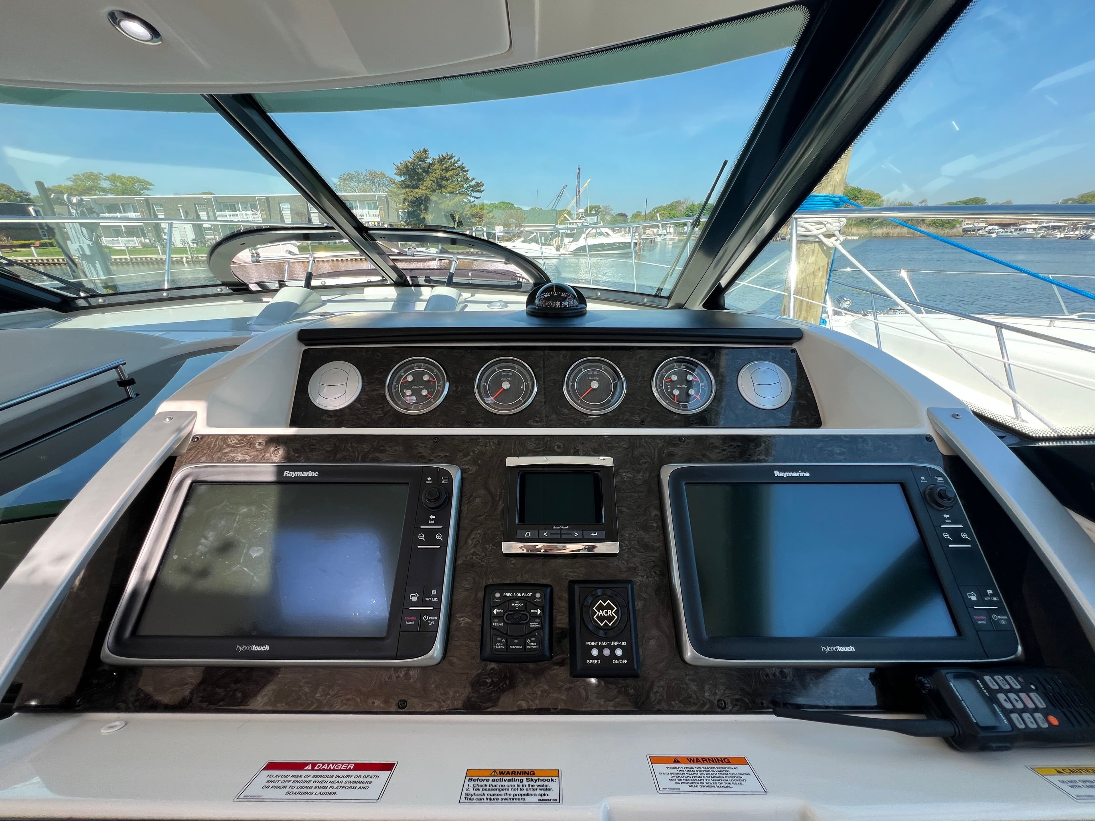 2015 Sea Ray 410 Sundancer - 118