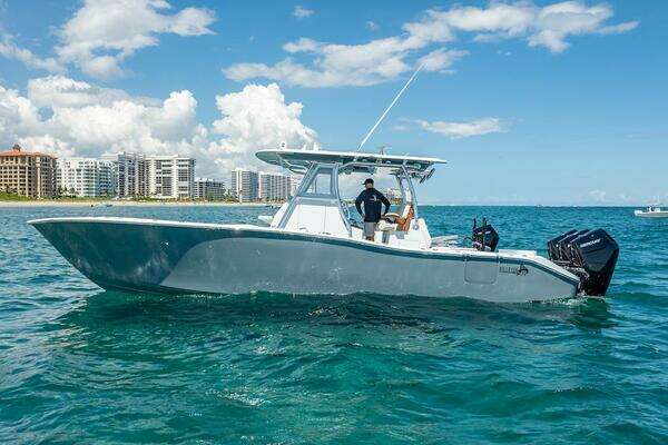 2025 Billfish 39 Center Console w/Tower - Image 1