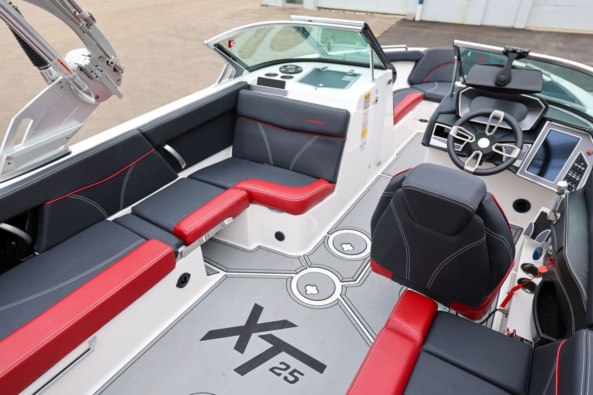 2021 MasterCraft XT25 - 46