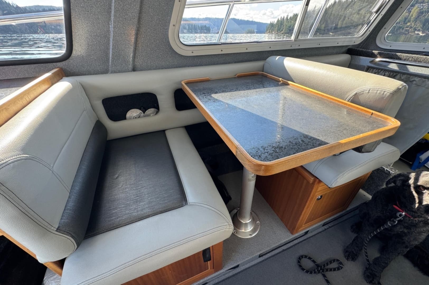 2018 KingFisher 2725 Weekender - Image 17