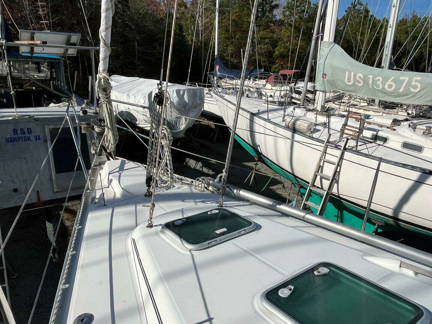 2001 Beneteau 393 - Image 49