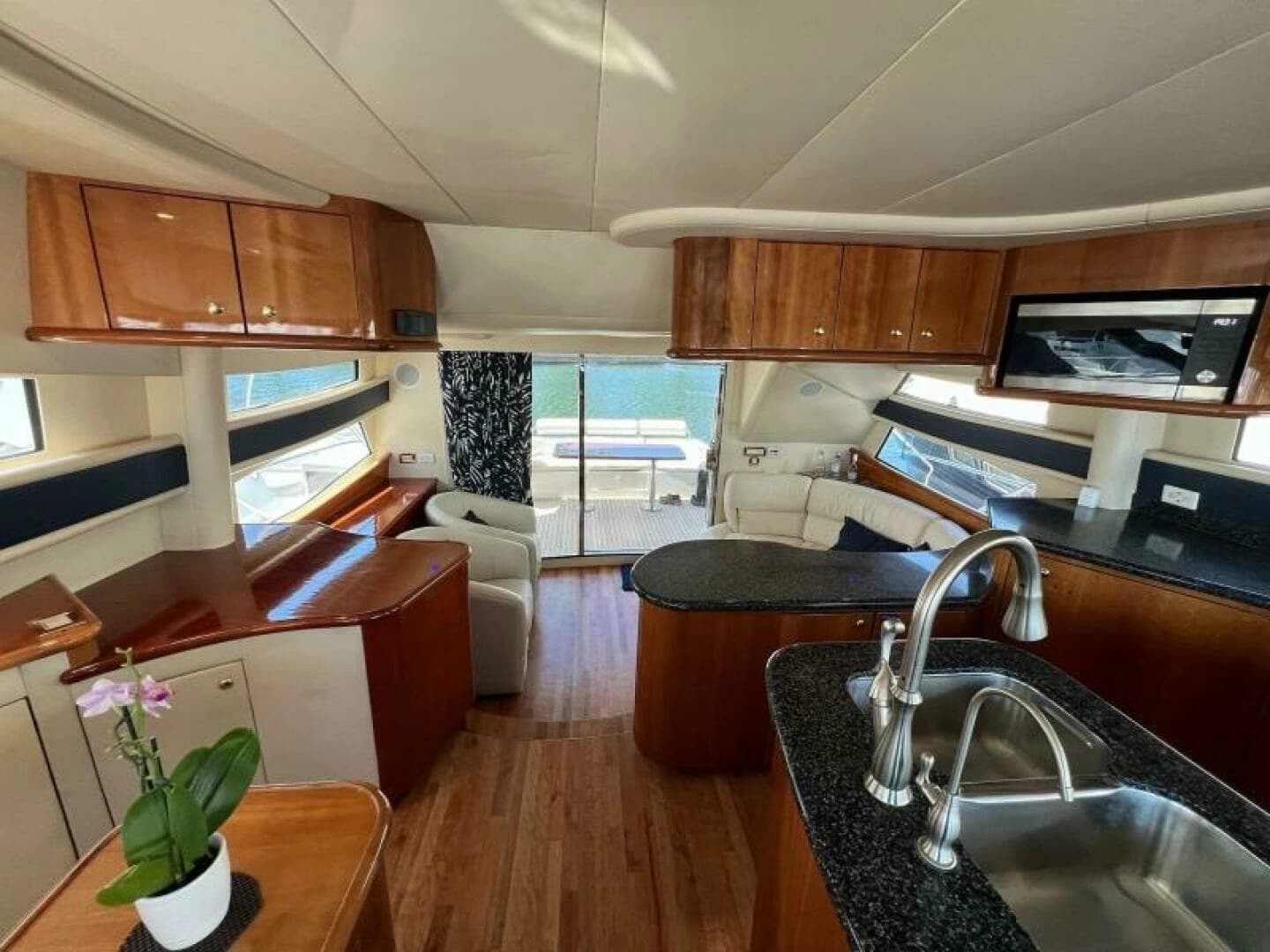 2001 Neptunus 56 Flybridge - Image 2