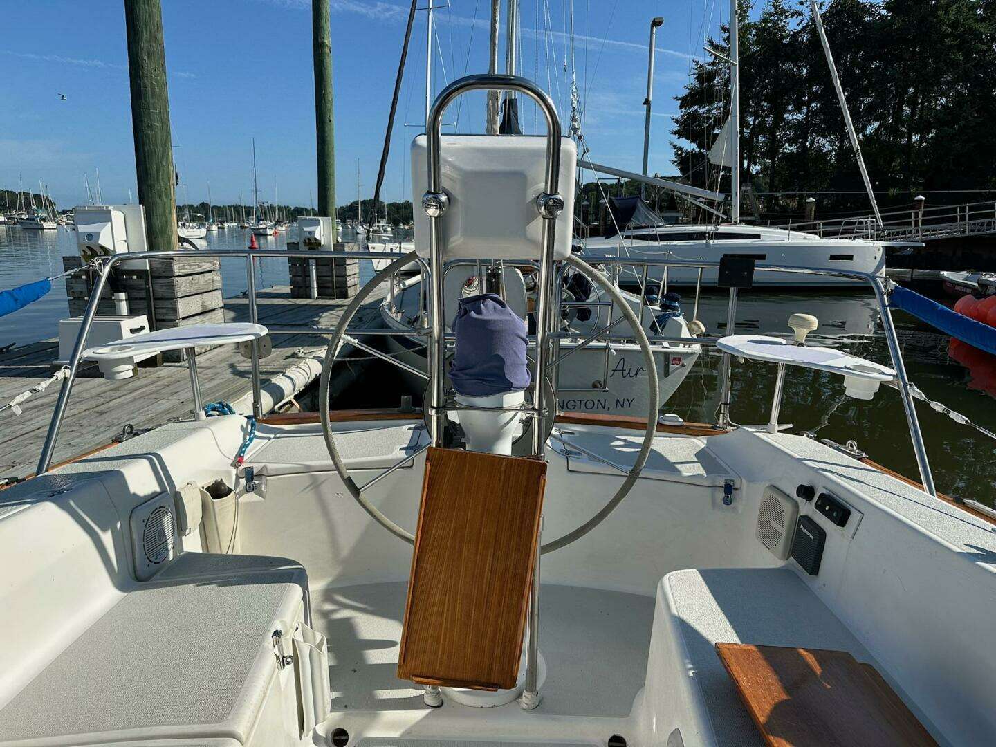 1988 Tartan 31 - Image 18