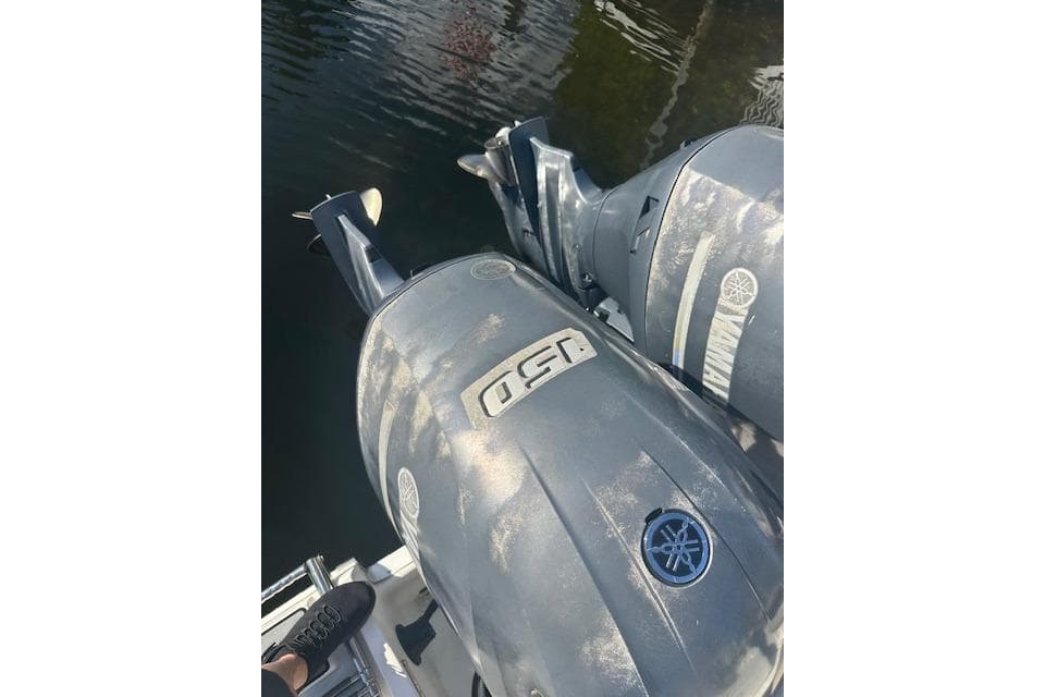 Twin Yamaha outboard engines on a 2018 NauticStar 2602 Legacy boat.