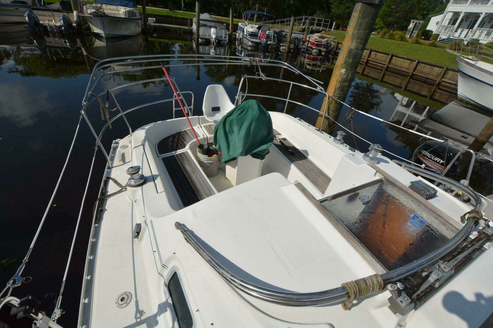 2000 Beneteau Oceanis 311 - Image 5