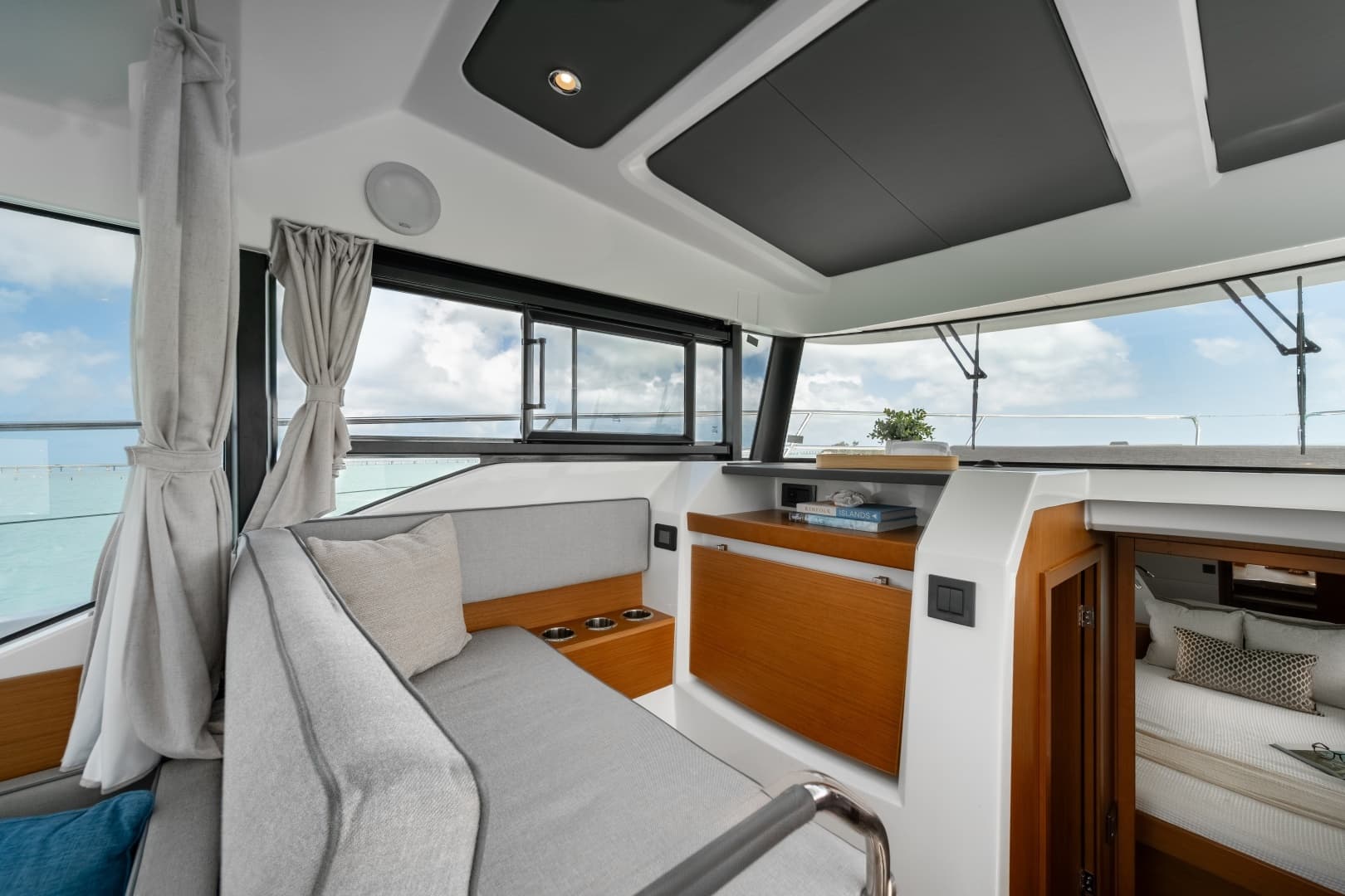 2027 Beneteau Swift Trawler 37 - Image 5