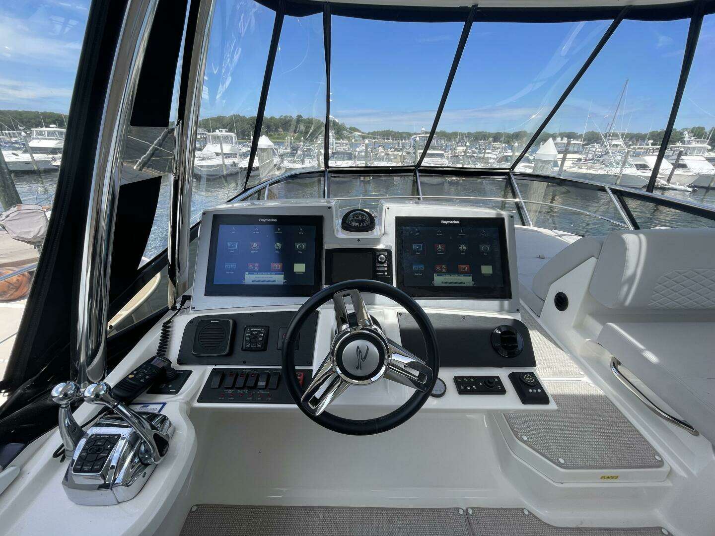 2017 Sea Ray L59 Fly - Image 43