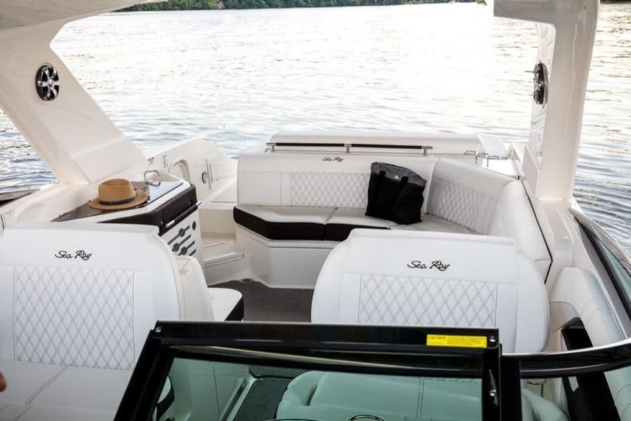 2023-Sea-Ray-SLX-310-MarineMax