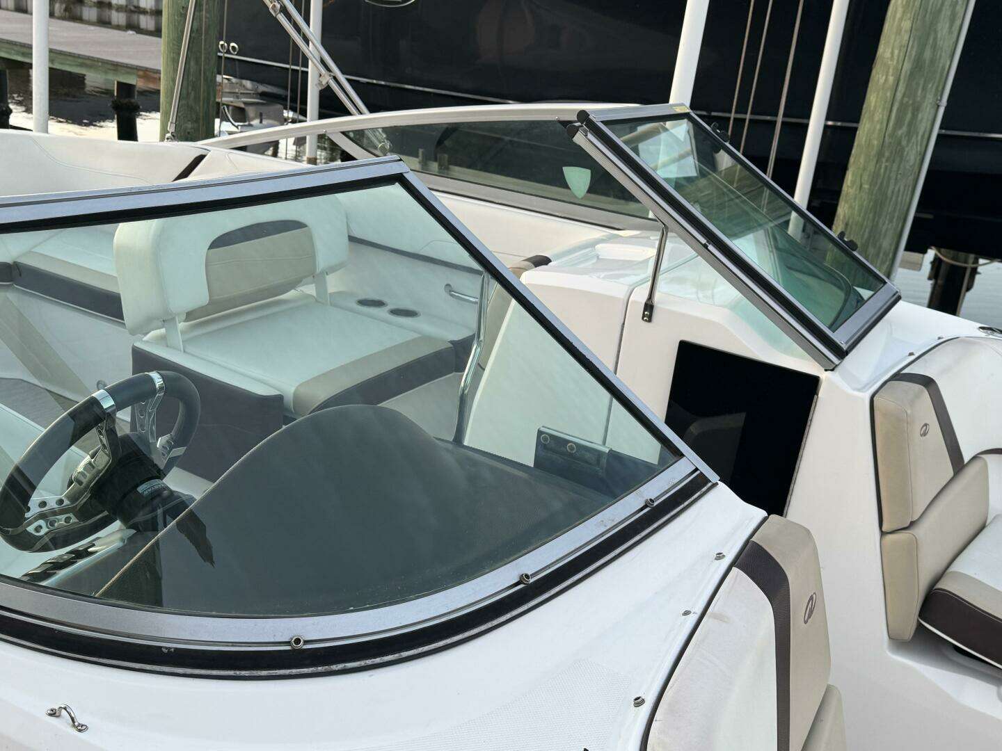 2016 Regal 23 OBX - Image 14