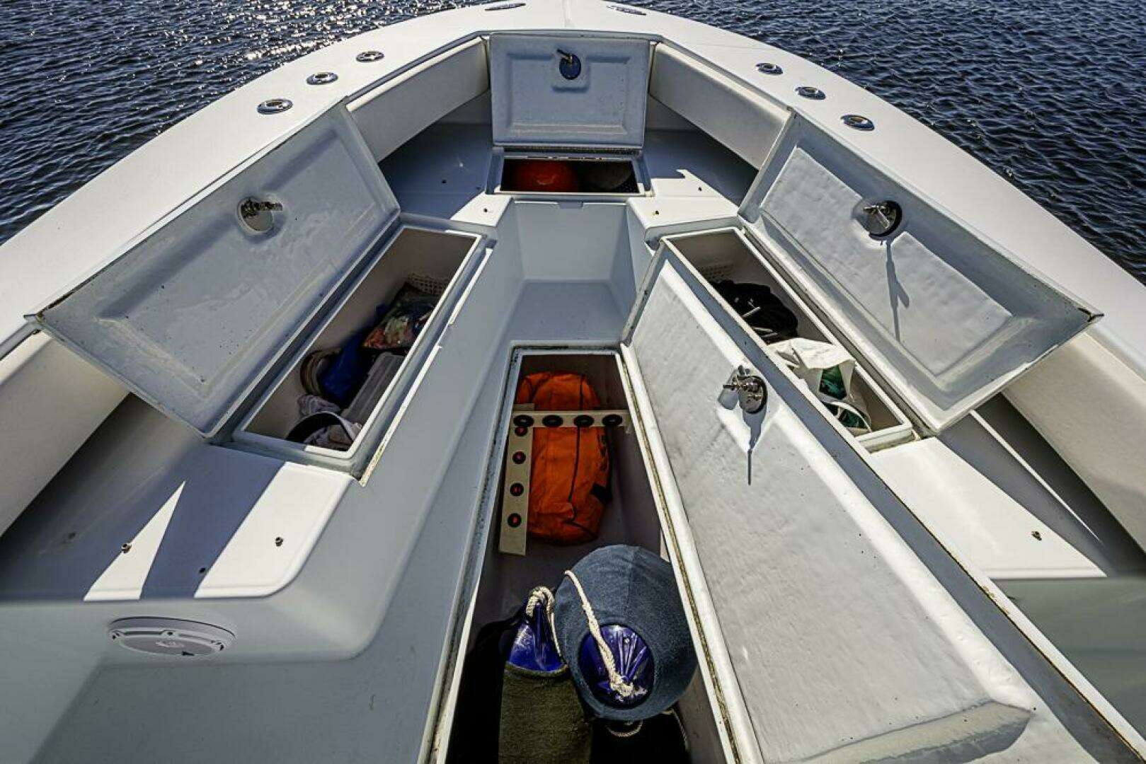 2000 Regulator 26 Forward Seating - Image 6