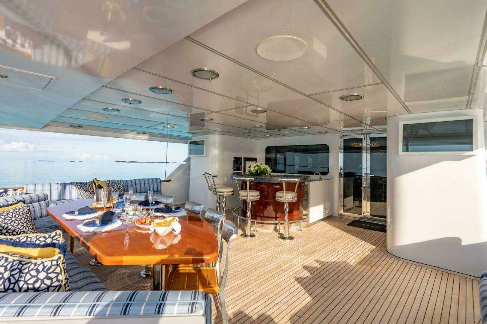 1995 Christensen Tri-deck Motoryacht - Image 4