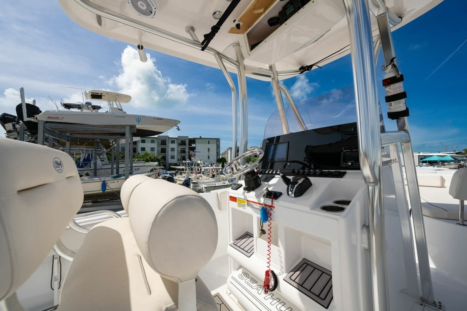 2023 Sea Hunt 234 Ultra - Image 6