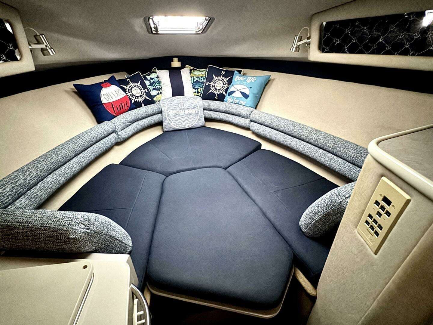 1994 Chaparral Signature 27 Cabin Cruiser - Image 52