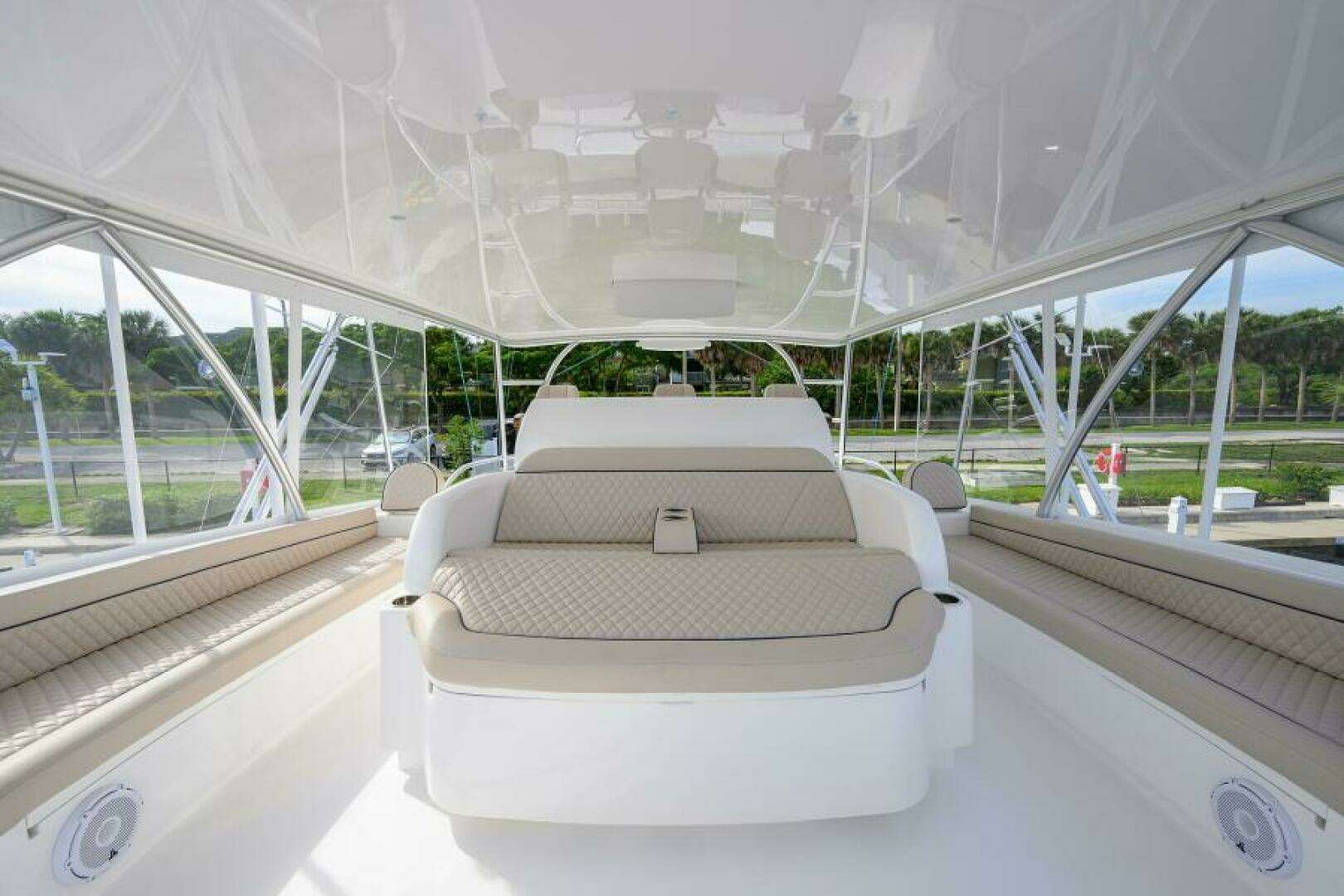 2024 Viking 80 Convertible - Image 32