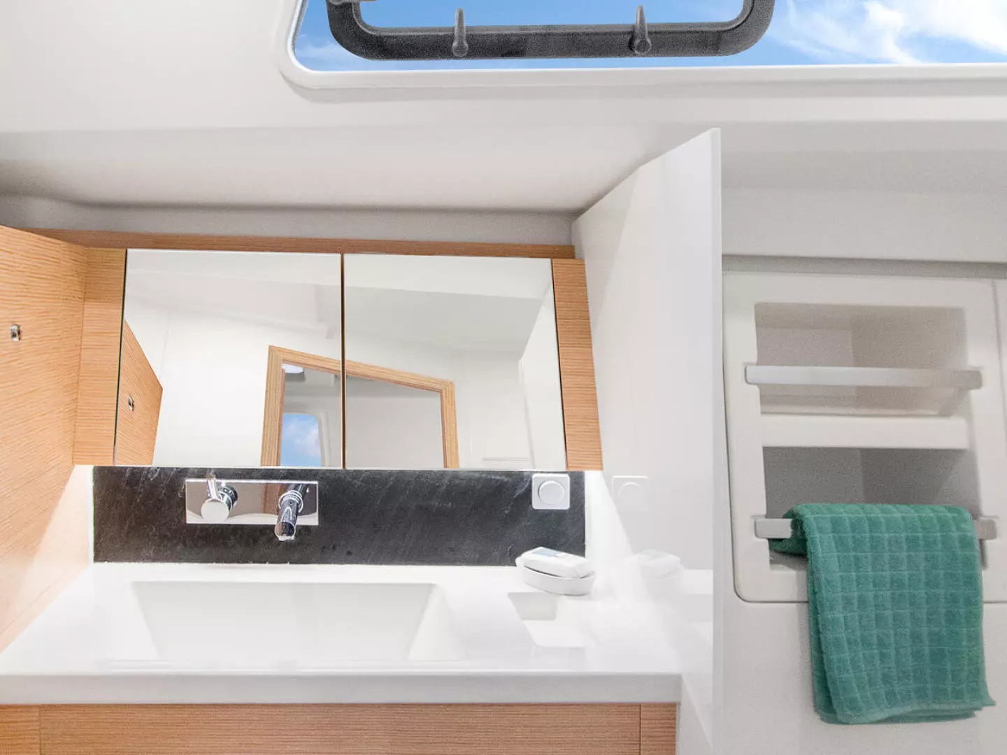 2025 Hanse 418 - Image 30