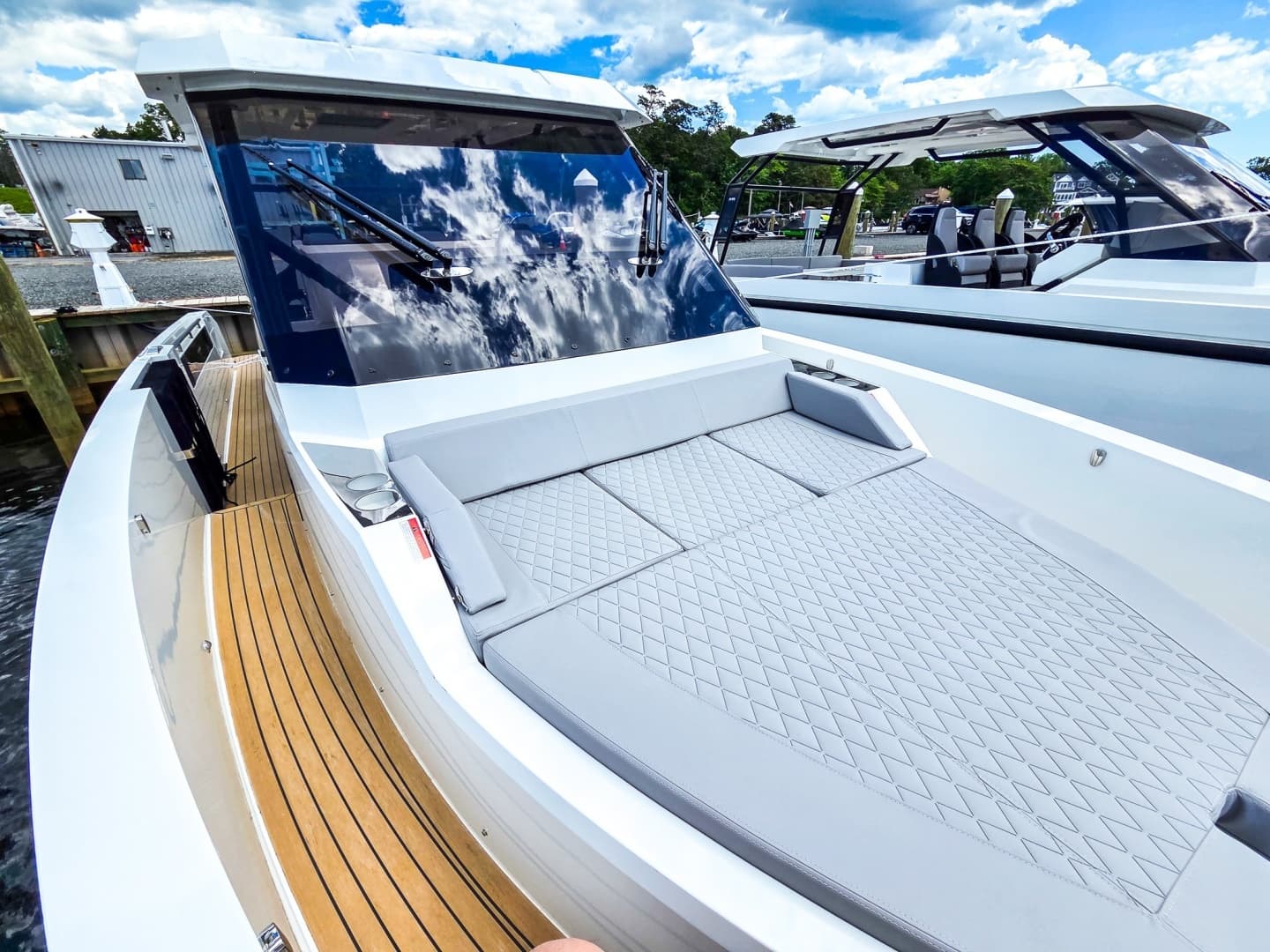 2026 De Antonio Yachts D32 - Image 29