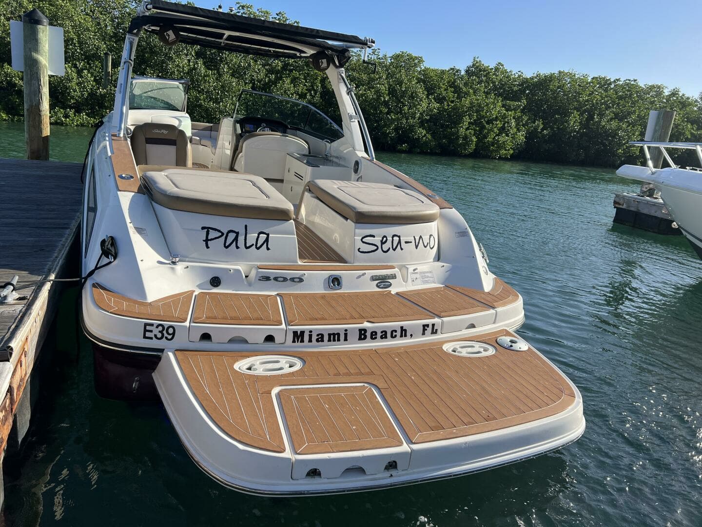 2012 Sea Ray 300 SLX - Image 10