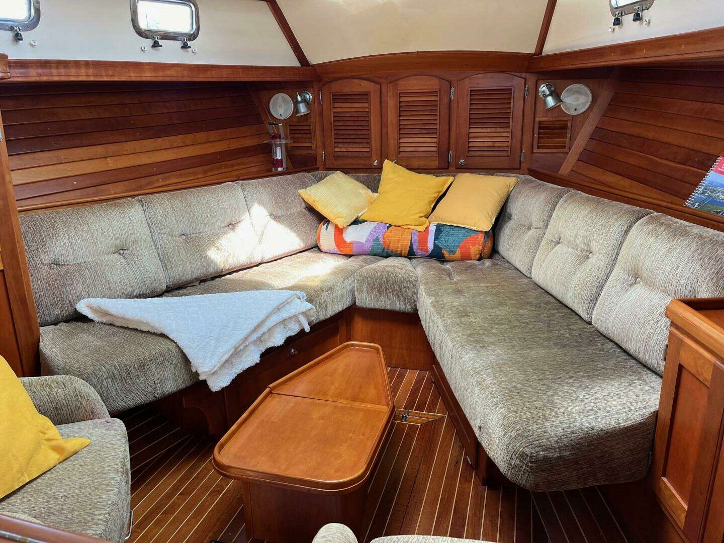 1996 Gozzard Aft Cockpit - Image 14