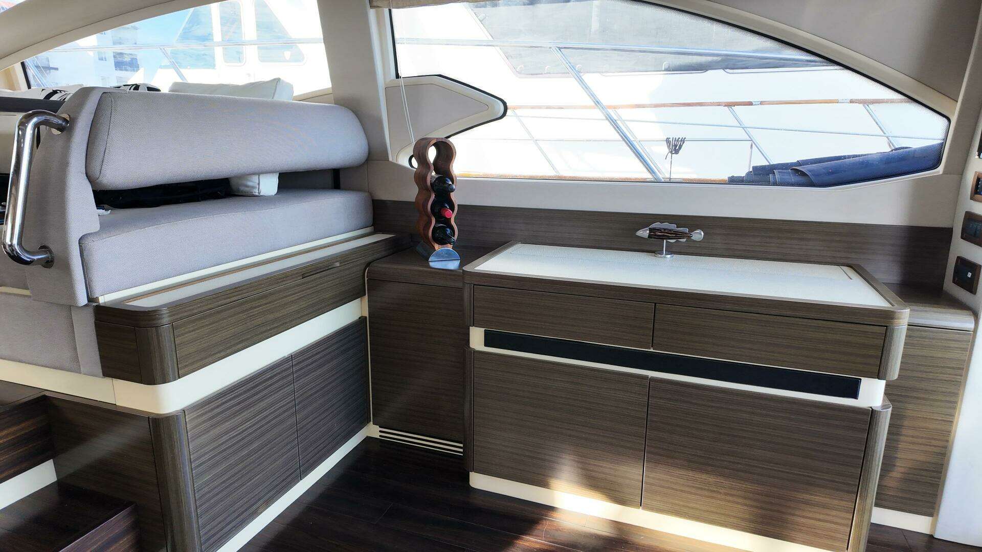 2015 Azimut 54 Fly - Image 10