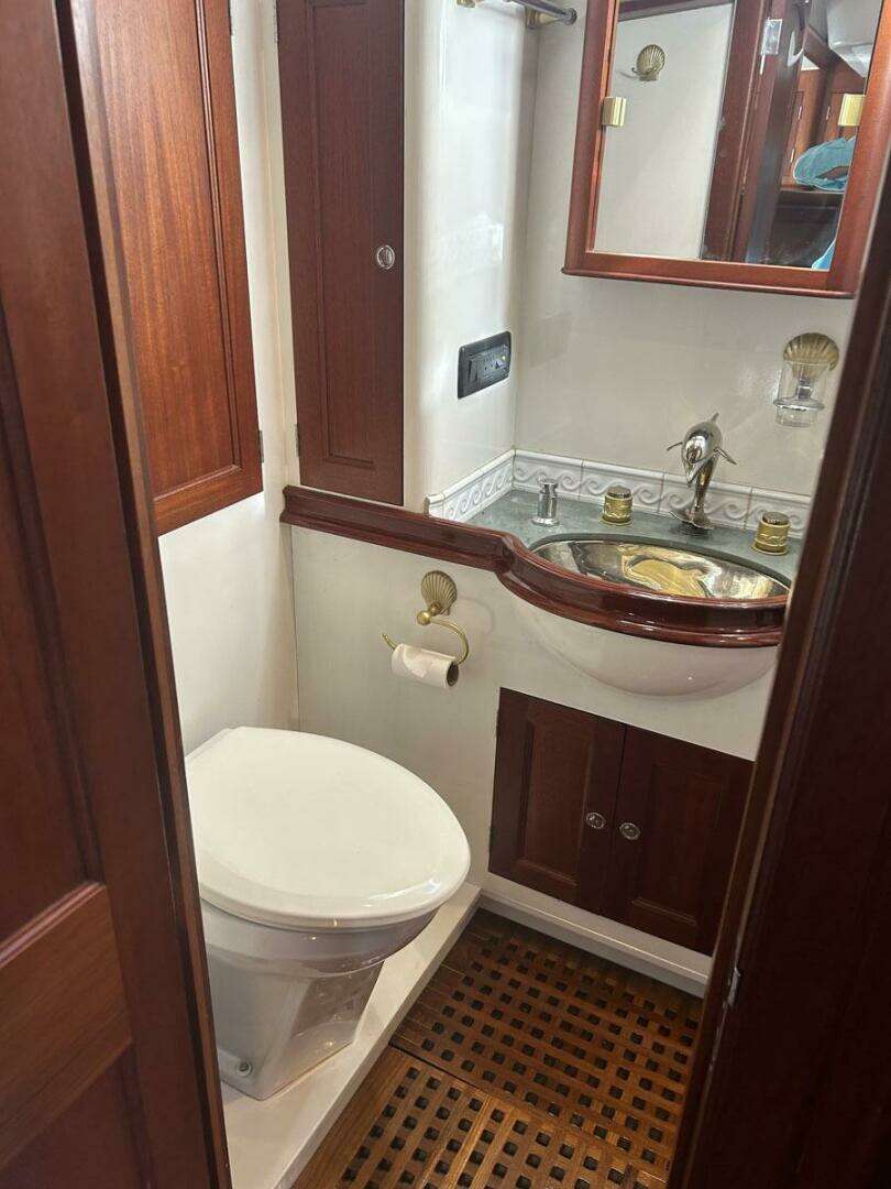 2000 Lyman-Morse 65 Pilothouse Sloop - Image 39