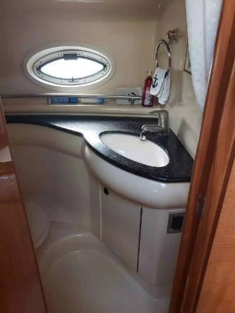 2002 Maxum 4200 SCR - Image 29
