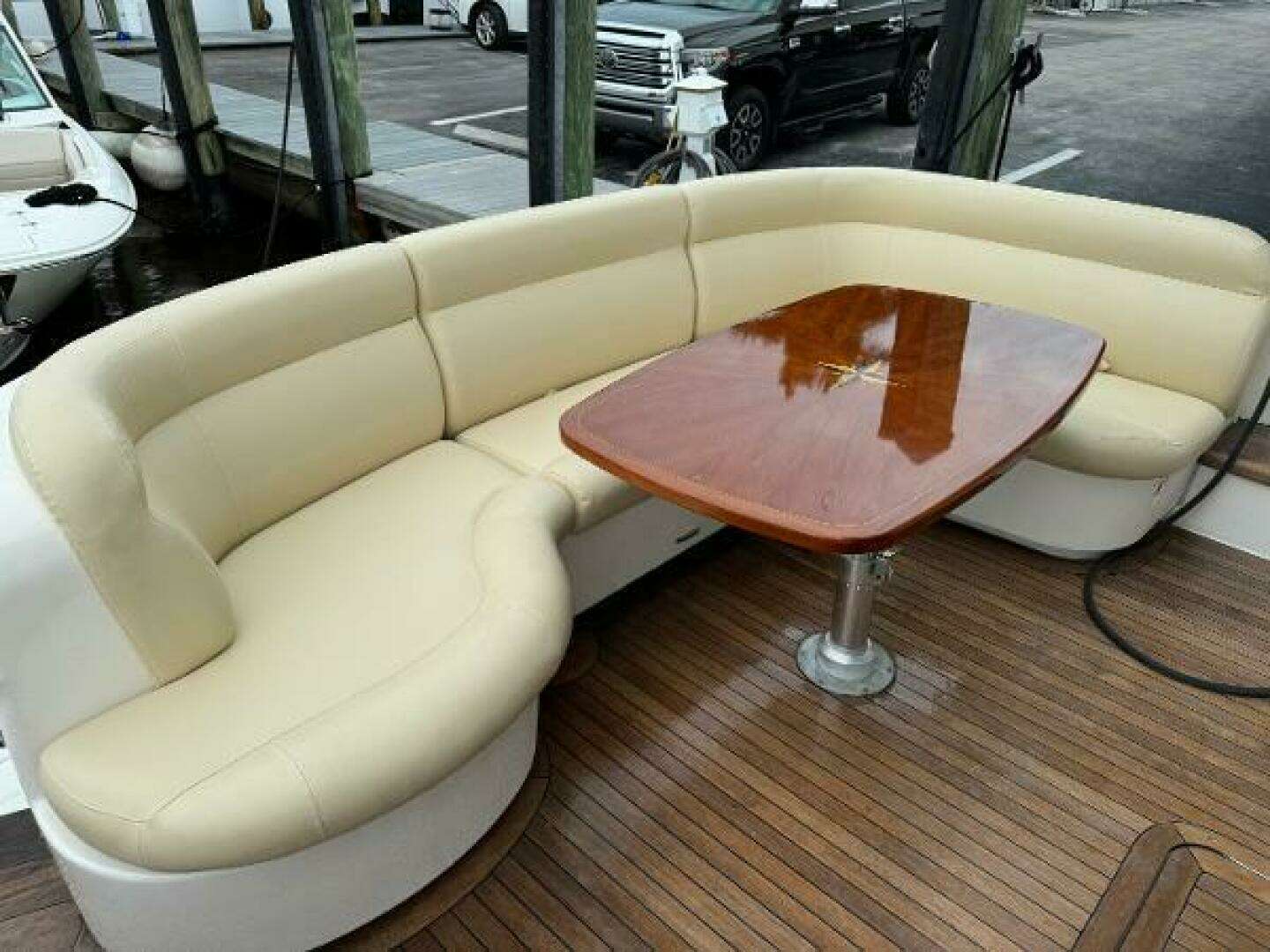 2010 Tiara Yachts 5800 Sovran - Image 2