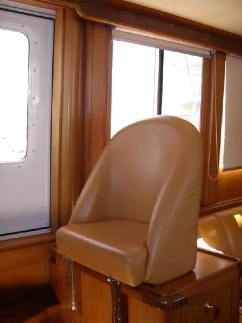 2005 Ocean Alexander Motor - Image 17