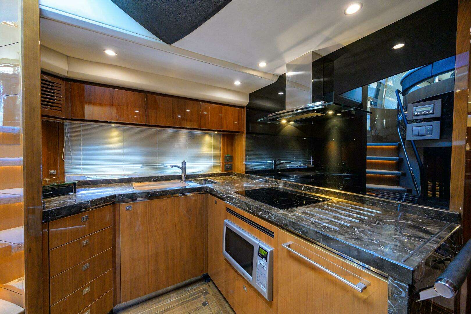 2013 Princess V72 Express Yacht - Image 20