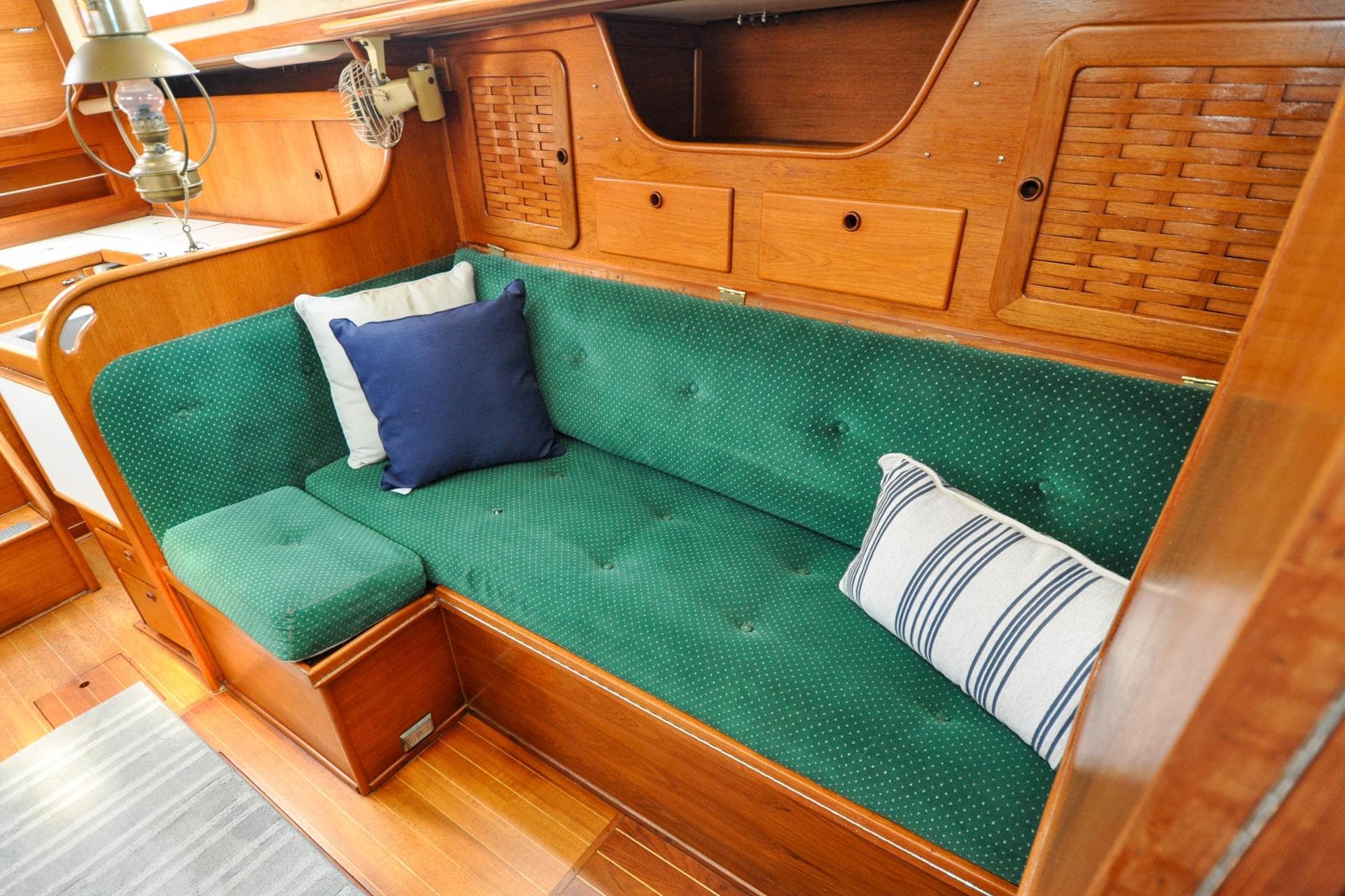 Sabre 38 MKI - Natalyn Salon