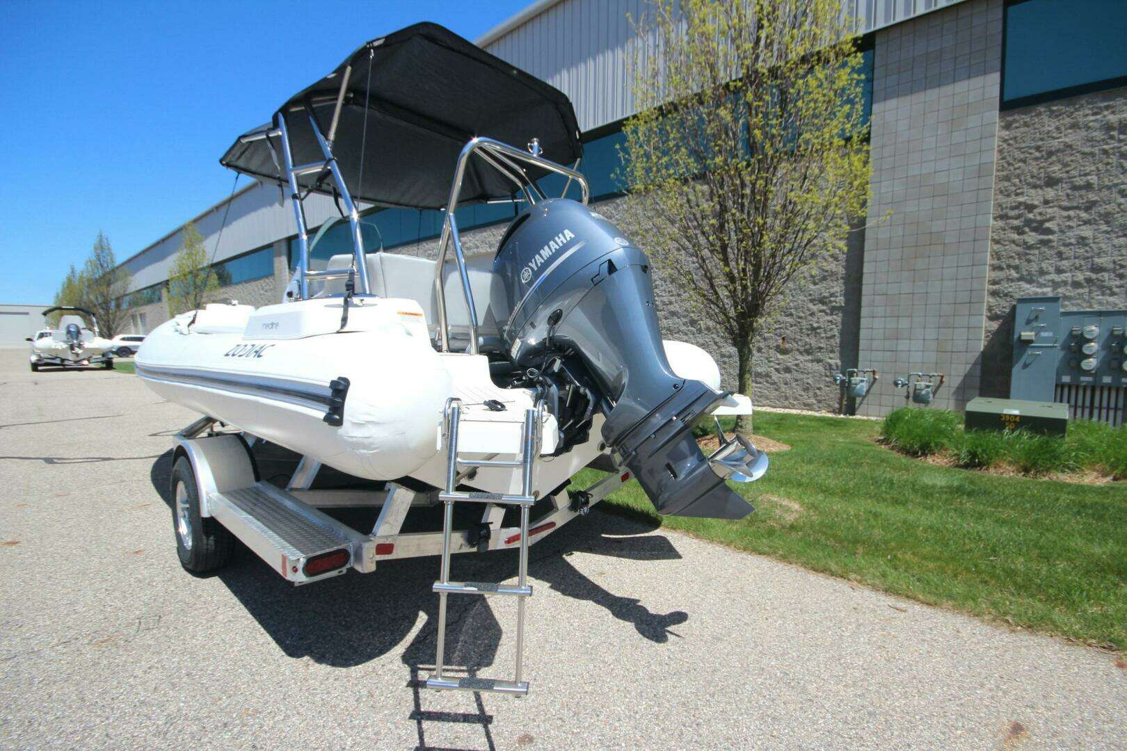2025 Zodiac Medline 6.8 NEO - Image 5