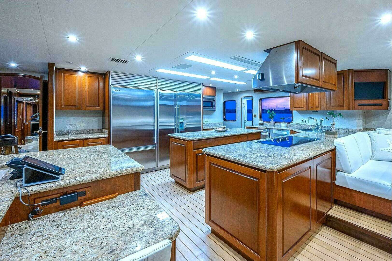 2000 Christensen Raised Pilothouse MY - Image 6