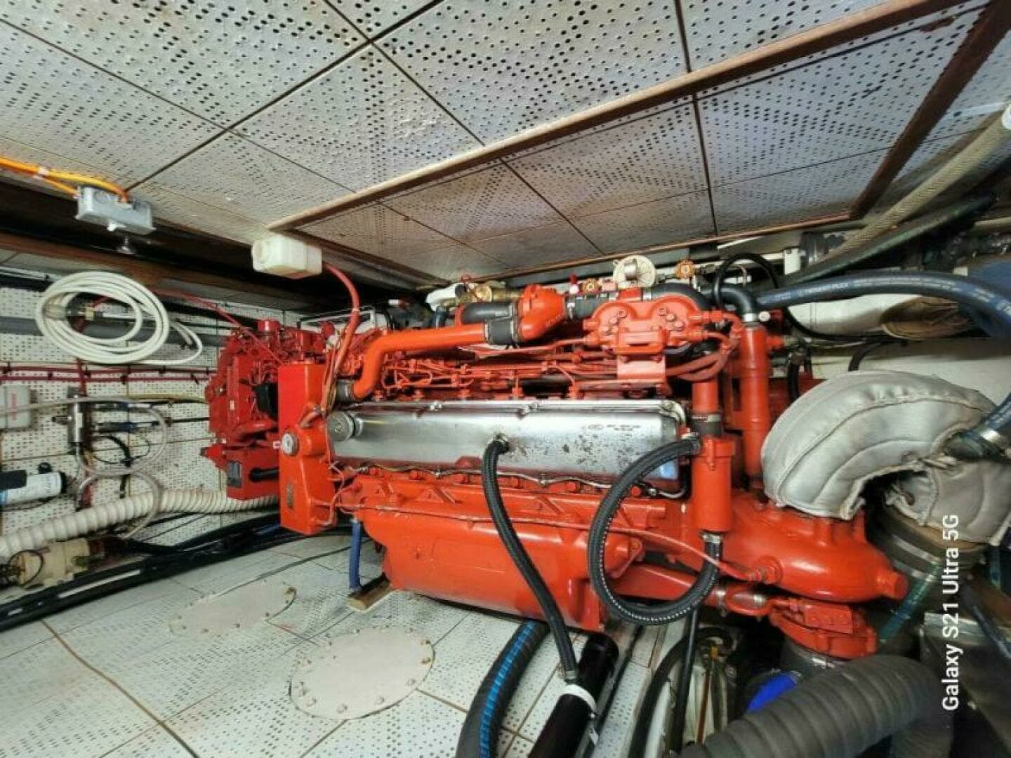 1987 Marine Trader Wide Body - Image 117