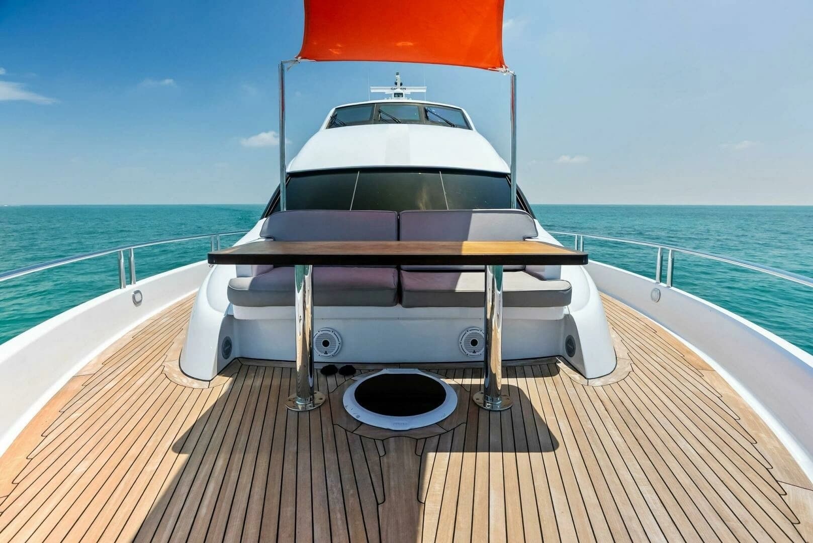 2006 Lazzara Yachts 84 Skylounge - Image 11