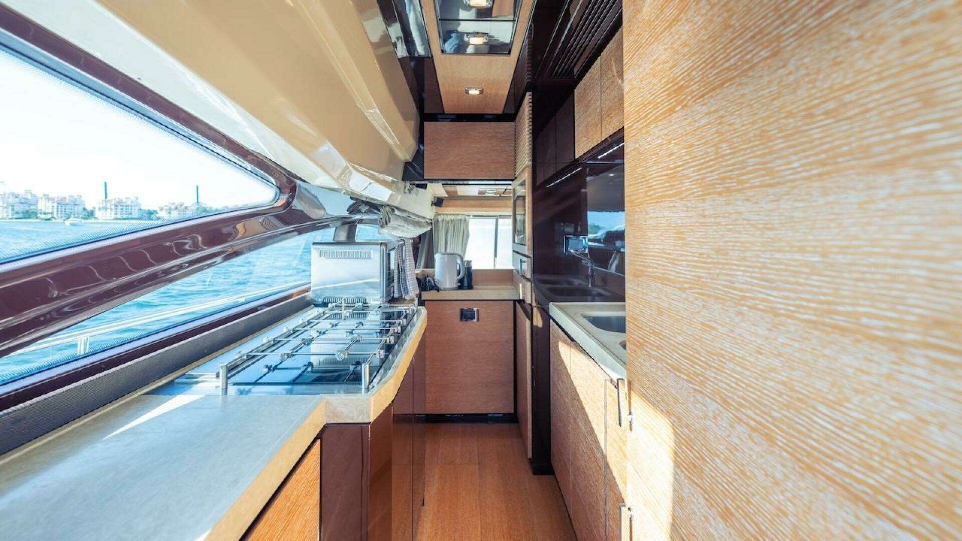 2012 Azimut Evolution - Image 61